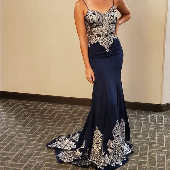 Prom Dress - Picture 2 of 5